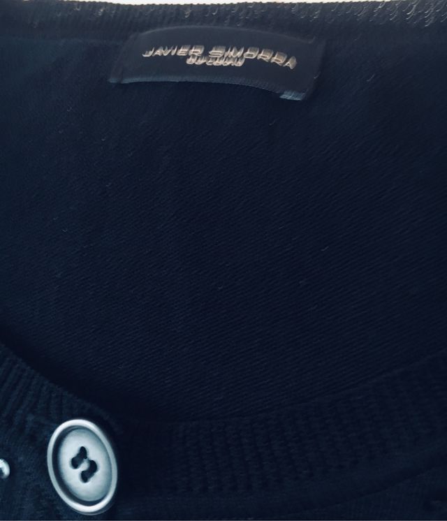 VESTIDO DE CREPE Y CHAQUETA LENTEJUELAS.