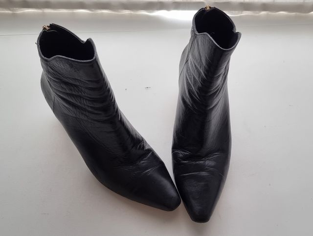 Botines negros de Zara