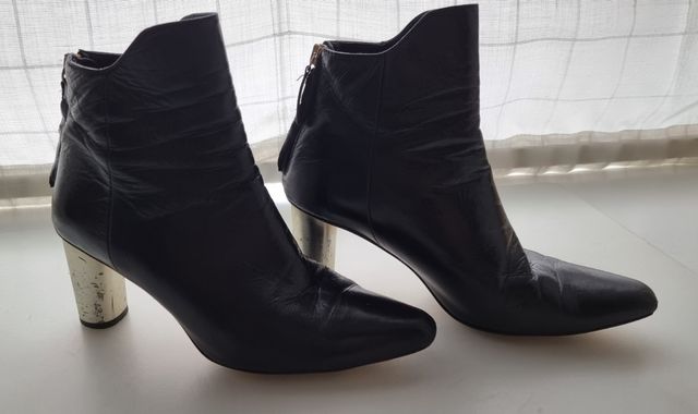 Botines negros de Zara