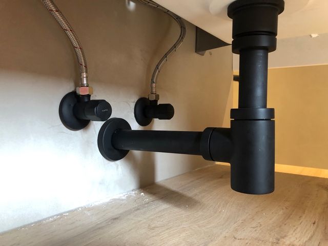 INSTALATIONES LUZ AGUA