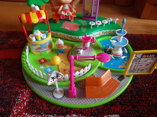 Placita parque infantil Barriguitas