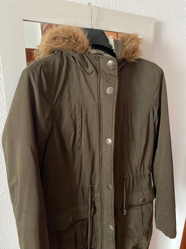 Parka verde con capucha talla S/36