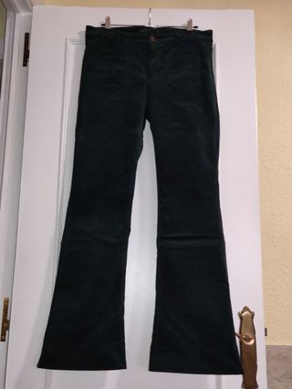 Pantalón flare Zara