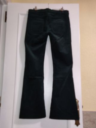 Pantalón flare Zara