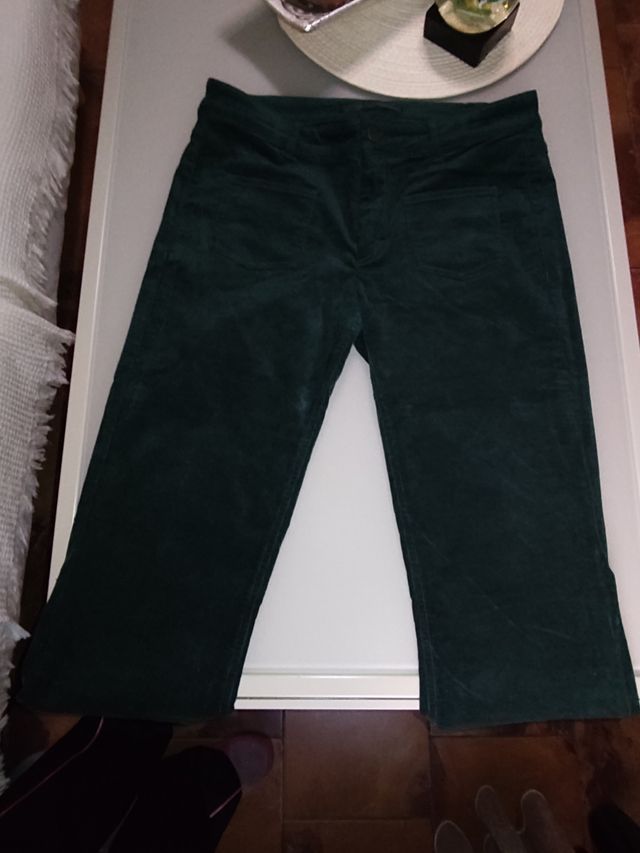 Pantalón flare Zara