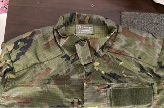 Traje militar