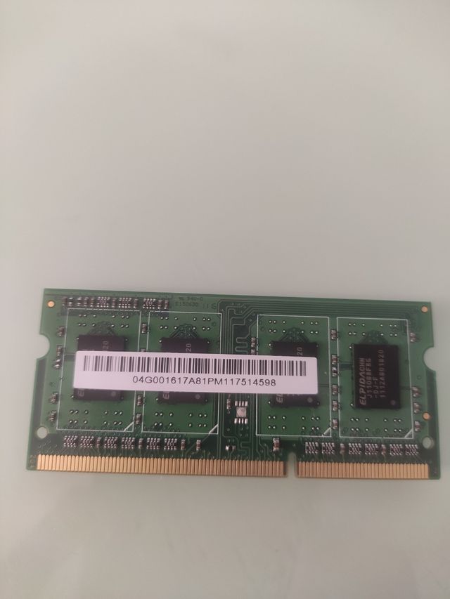RAM portátil DDR III 1GB-1333