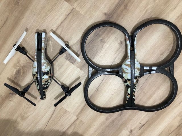 Dron Parrot AR Drone 2.0 Elite Edition