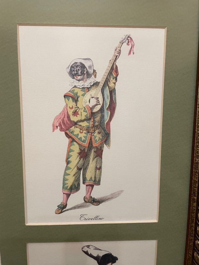 Cuadro enmarcado con 4 laminas