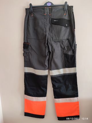 Pantalón laboral DeltaPlus 
