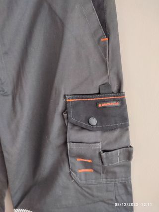Pantalón laboral DeltaPlus 