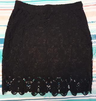 Falda de encaje