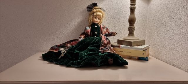 muñeca porcelana,colección,juguetes,decoración