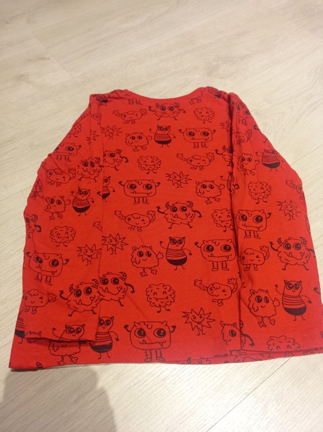 Camiseta Monstruos T.116(5-6años)