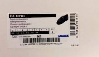 Zapato ortopédico.