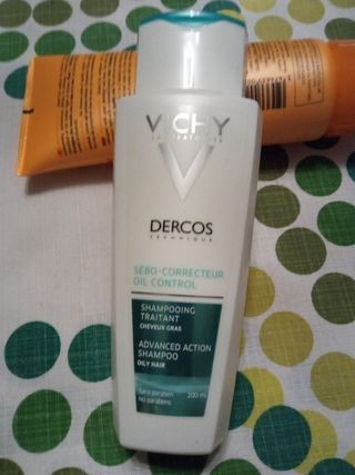 champú Vichy y tratamiento para cabellos grasos