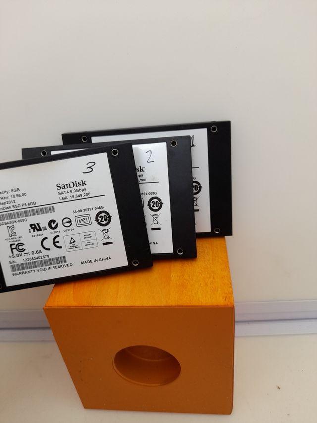 Se venden tres discos solidos