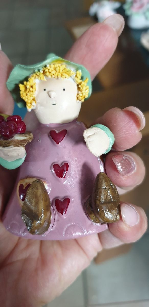 campanella in ceramica di Capodimonte