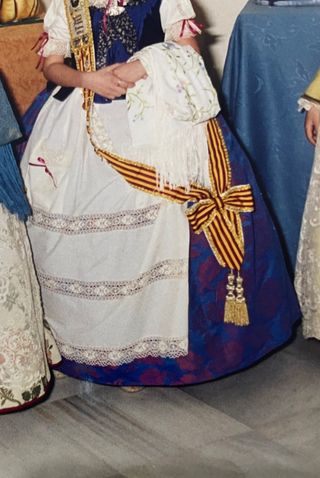 Traje de Huertana, dos faldas 