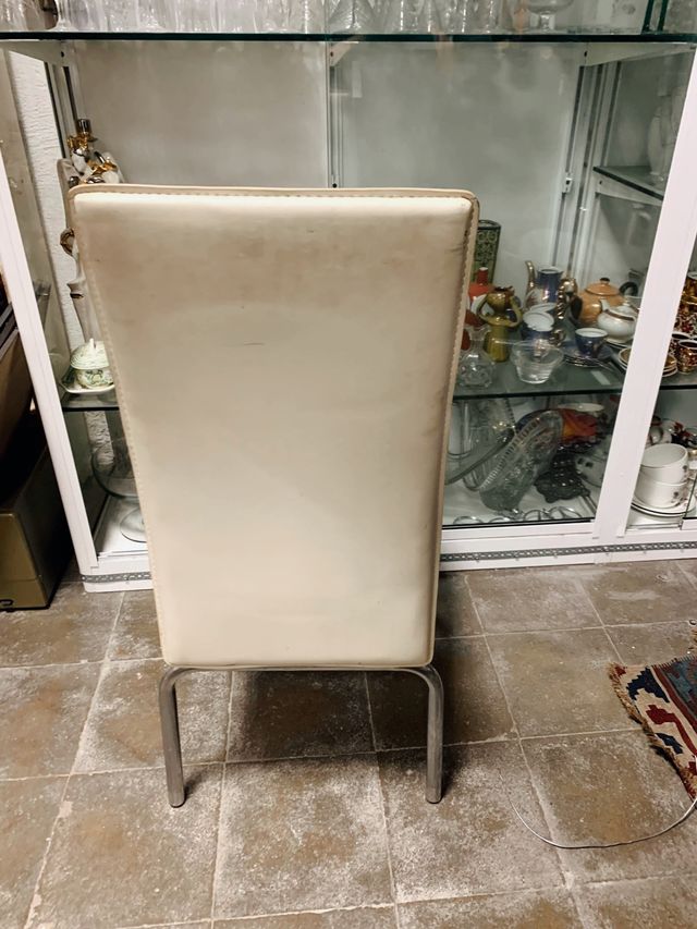 Silla comedor cromada tapizada blanca