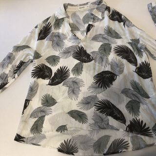 LIQUIDACIÓN Blusa mujer blanca dibujo plumas verde