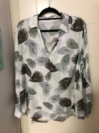 LIQUIDACIÓN Blusa mujer blanca dibujo plumas verde