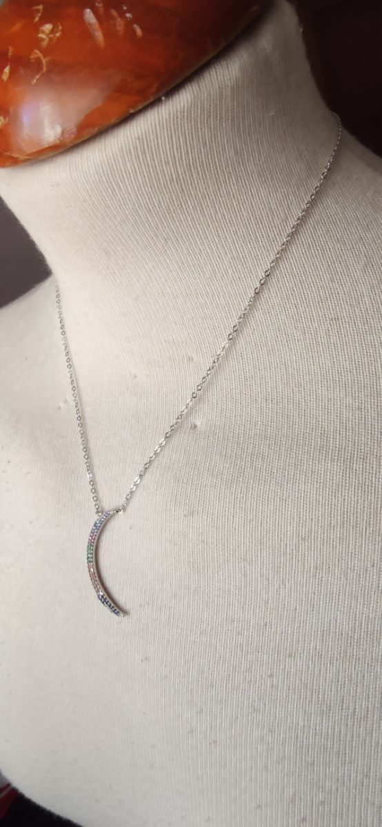 Cadena con figura Luna de plata ley 925 mls