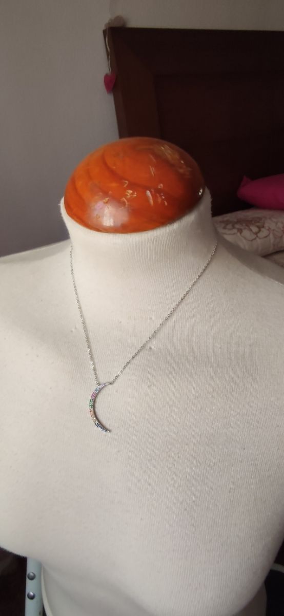 Cadena con figura Luna de plata ley 925 mls