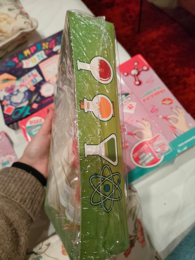 Juguete la ciencia de los pintalabios