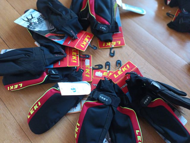 Shark Cruiser Mitten Tallas 6 y 7