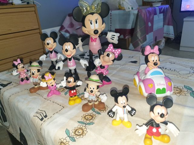 Mike mous hay 11 en total