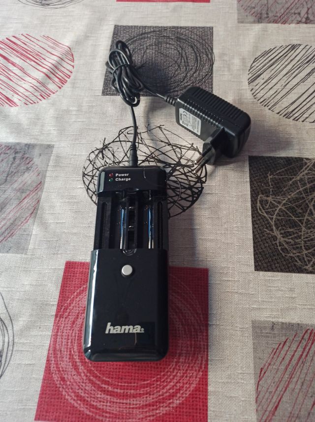 cargador pilas universal