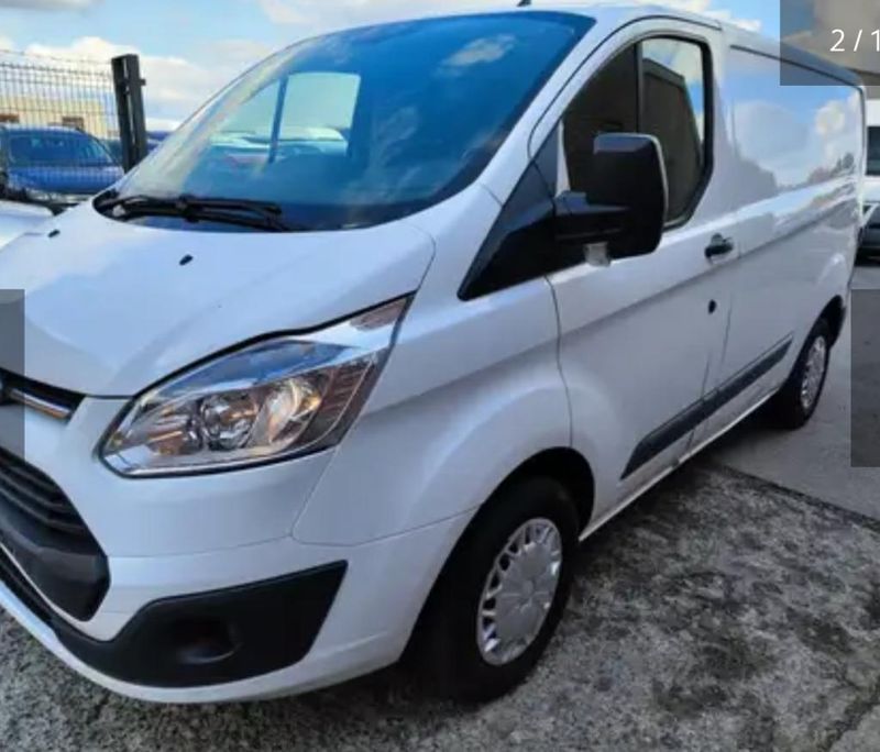 Ford Tourneo Custom 2017 - foto 1