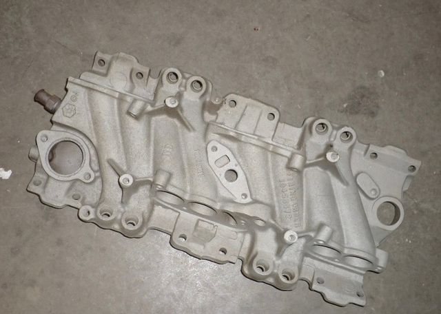 Base colector de admisión GM