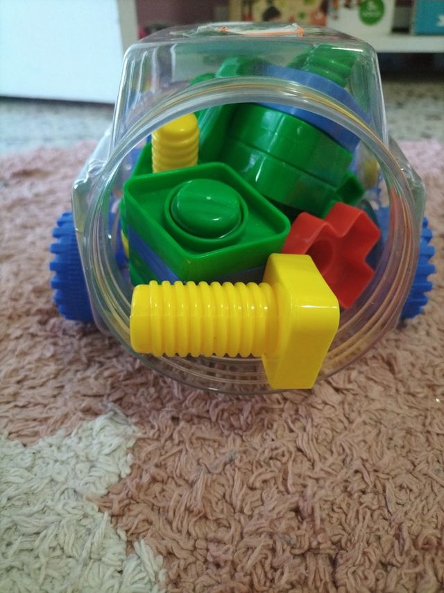 Coche de bloques encajables