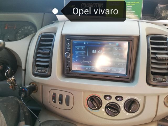 radio pantalla universal