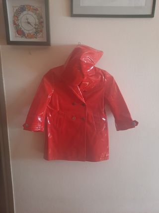 Chaqueta de charol  para la lluvia ( chubasquero)