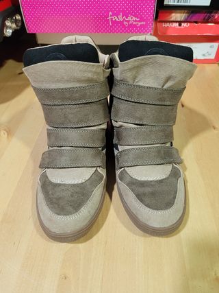 Botín cuña tonos marrones Pull&Bear