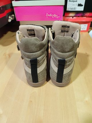 Botín cuña tonos marrones Pull&Bear