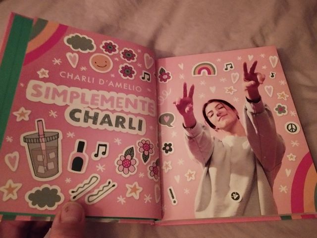 Simplemente Charli CHARLi D'AMELIO mis secretos pa