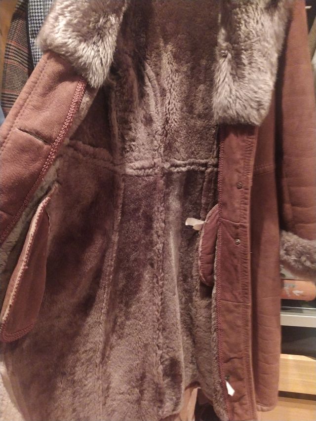 Piel vuelta cordero 100% español.