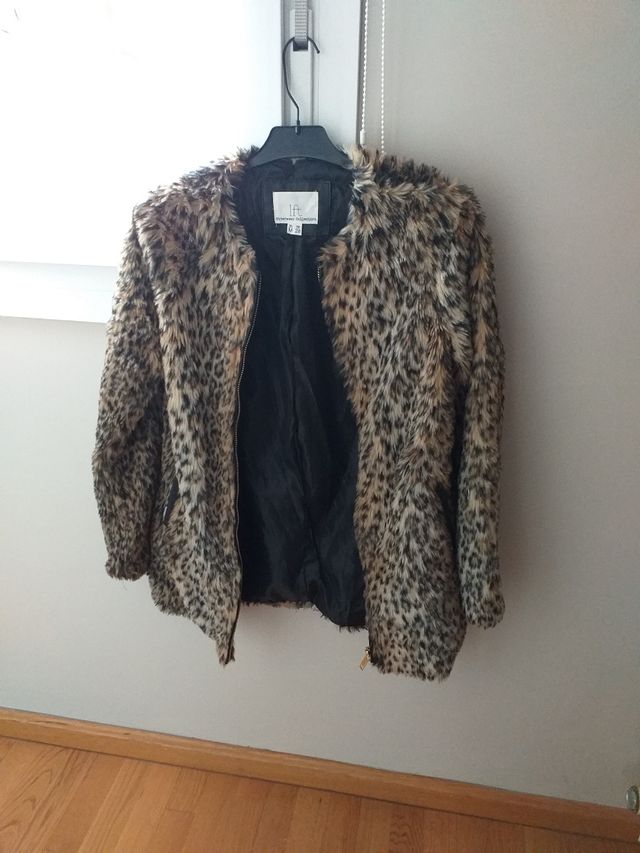 Abrigo chaquetón animal print