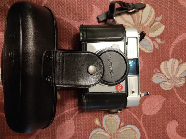 cámara vintage werlisa con funda