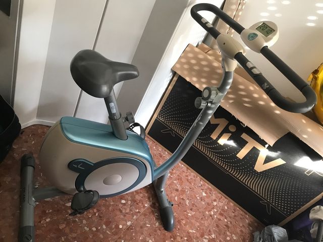 Bicicleta estática de segunda mano por 40 EUR en Zaragoza en WALLAPOP
