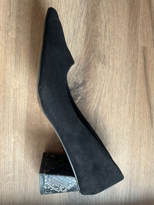 Zapatos de tacón ancho en color negro