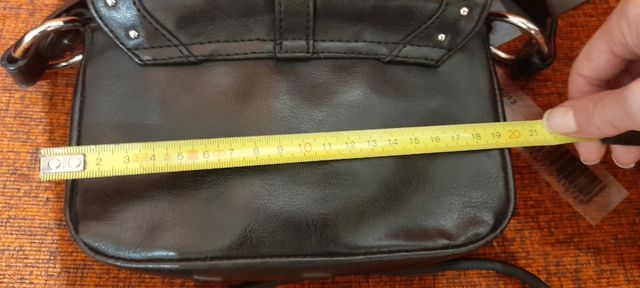 Bolso negro pequeño