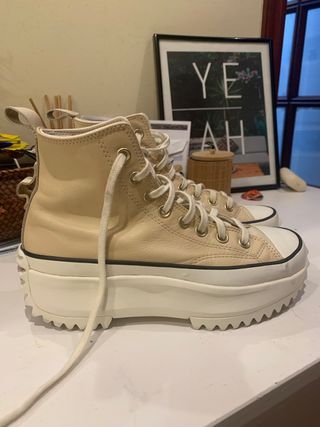 Converse beige plataforma talla 39 de segunda mano por 70 EUR en Pontevedra  en WALLAPOP