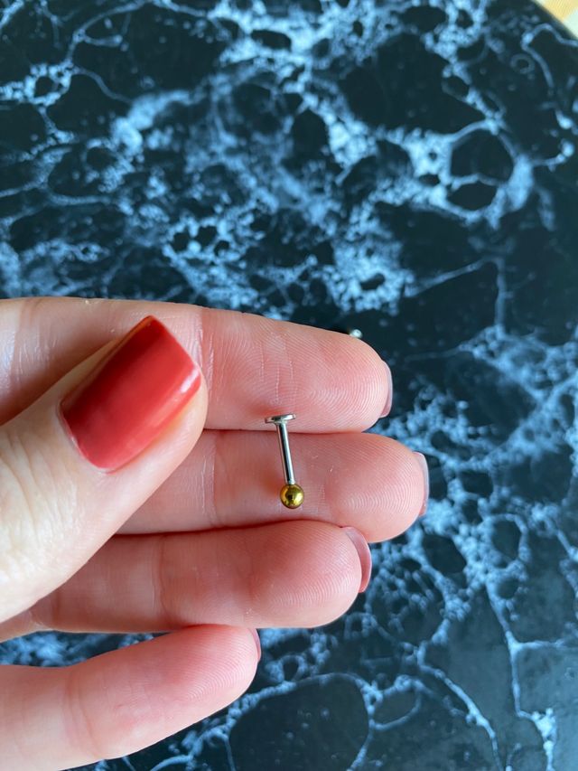 Pack 2 piercings (oro/plata) titanio (como nuevos)