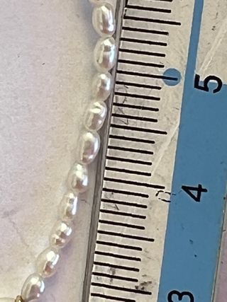 Collar oro 9 kilates  y perlas naturales 