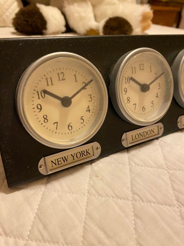 Relojes en Madera universales de decoracion